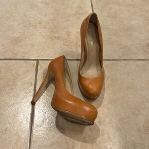 Pour La Victoire leather platform pump